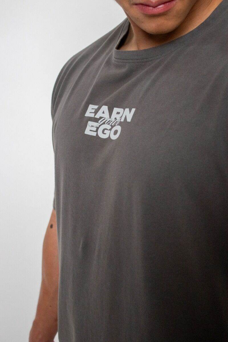 Status Oversized Logo Tee